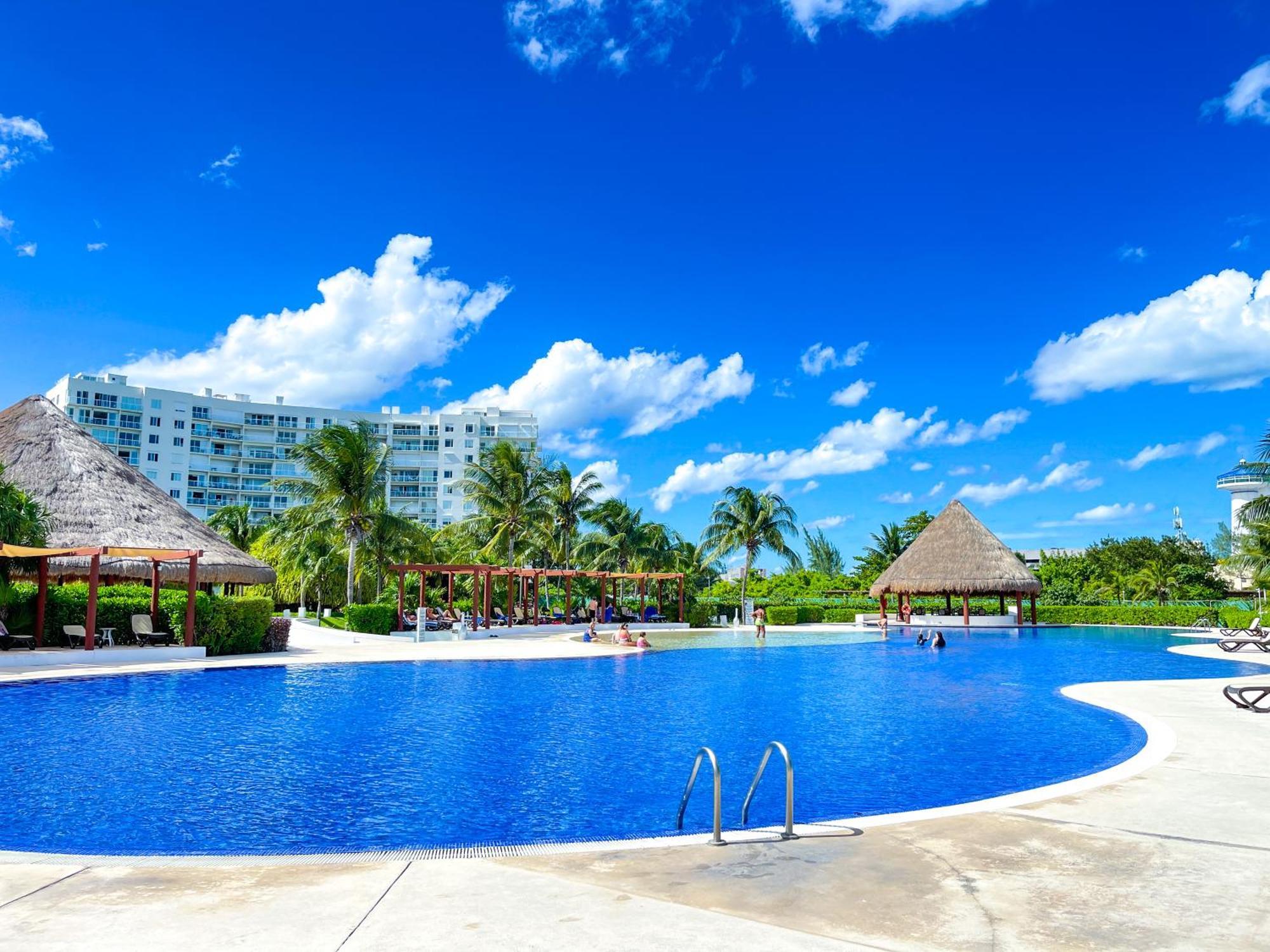 New Beachfront Luxury Apartments Cancun Dış mekan fotoğraf
