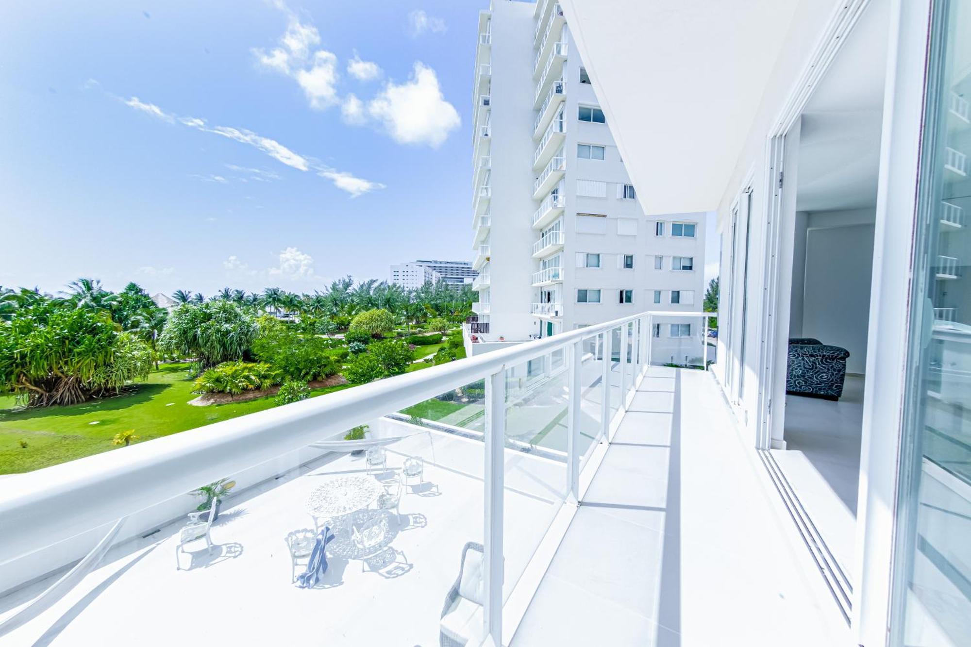 New Beachfront Luxury Apartments Cancun Dış mekan fotoğraf